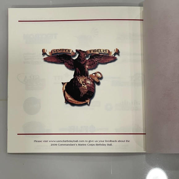 Marines Gift Marine Corp Gilded Booklet 2009 CD Military Service Semper Fidelis - Picture 6 of 7